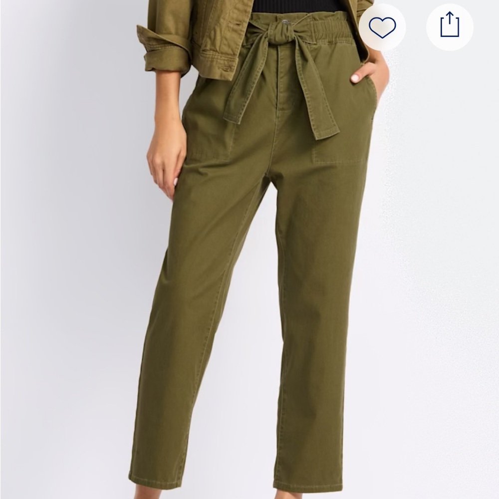 KanCan Green Cropped Ankle Pants